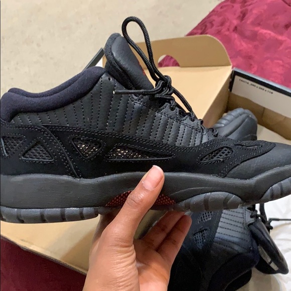 Air Jordan Retros - Picture 3 of 3